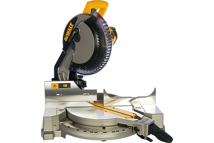 Торцовочная пила DeWalt DW 713