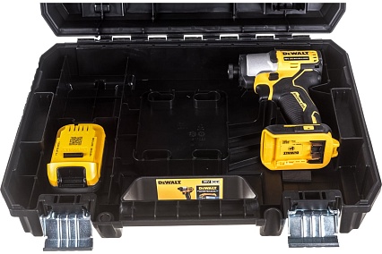 Бесщеточный импульсный шуруповерт DeWalt 18 В XR батарея POWERSTACK, чемодан TSTAK DCF840E1T-XJ