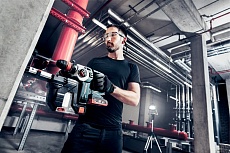 Аккумуляторный перфоратор Metabo KHA 18 LTX BL 24 Quick SET ISA 600211910