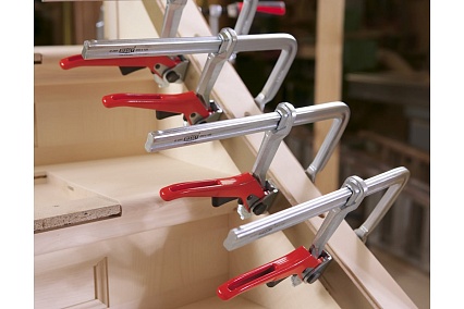 Струбцина BESSEY рычажная 300/120, усилие 8.5 кН BE-GH30-12