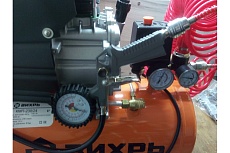 Пистолет для накачки с манометром Zitrek TG-61 018-0903