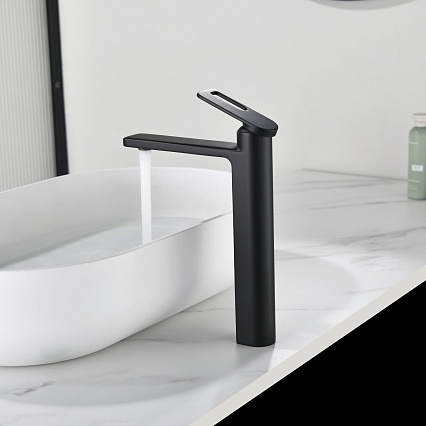 Смеситель для раковины Black&White Gravity GF-7203-MB черный матовый