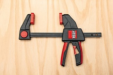 Струбцина пистолетного типа BESSEY 1.4 кН, 450 x 80 мм, распор 160-500 мм BE-EZL45-8