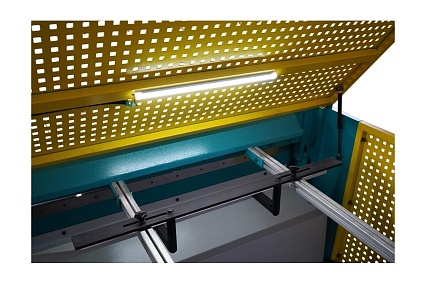 Электромеханическая гильотина Isitan ERGM 1320x2,5 20413