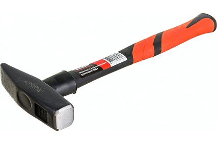Молоток с фибергласовой рукояткой 400g Gigant HHT400
