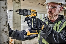 Аккумуляторная дрель-шуруповерт DeWalt DCD 805 NT без АКБ и ЗУ DCD805NT-XJ