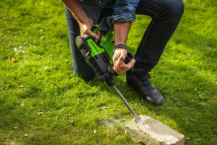 Аккумуляторный бесщеточный перфоратор GreenWorks GD24SDS2K4 3803007UB