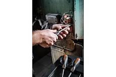 Шлицевая отвертка Neo Tools 6.5x125 мм 04-002