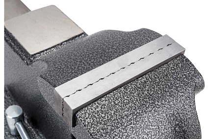 Поворотные слесарные тиски Gigant Professional 100 мм GP-BV-100