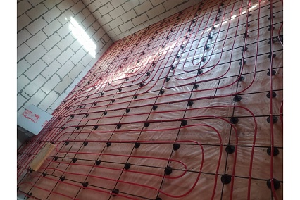 Труба из сшитого полиэтилена с кислородным слоем STOUT PEX-a 16х2,0 бухта 200 м, красная SPX-0002-001620