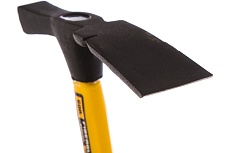 Молоток каменщика с фибергласовой рукояткой Stayer Fiberglass 600 г 20161