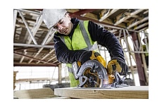 Дисковая пила DeWalt 54 В XR FLEXVOLT DCS578N-XJ