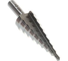 Сверло ступенчатое (4-20 мм; 9 ступеней; ход 2 мм)по металлу Дело Техники 216204