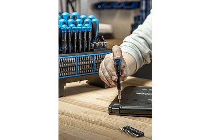 Набор отверток и бит Hoegert Technik 114 пр, сталь S2 HT1S099