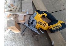 Аккумуляторный лобзик DeWalt 18.0 В XR DCS331N