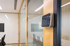 Анализатор качества воздуха Kaiterra серии Sensedge Air Quality Monitor SE-100