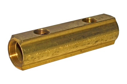 Коллектор Giacomini R582A латунь, 1 1/4 ВР/ВР, на 2 выхода 3/4 ВР R582AY002 040-0067