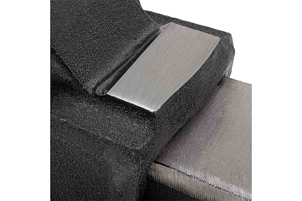 Тиски стальные усиленные поворотные с наковальней Rockforce 6"-150 мм RF-6540906(59932)