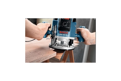 Вертикальная фрезерная машина Bosch GOF 900 CE Professional 0.601.614.608