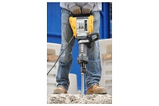 Отбойный молоток DeWalt D 25961 K