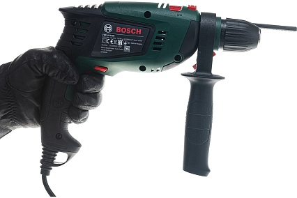 Ударная дрель Bosch UniversalImpact 700 0.603.131.020
