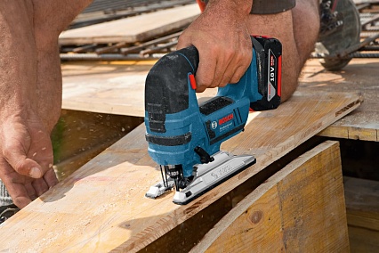Аккумуляторный лобзик Bosch GST 18 V-LI B 0615990M43