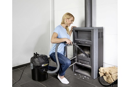 Пылесос для сбора золы и сухого мусора Karcher AD 2 Limited Edition EU-II 1.629-713.0