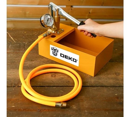 Ручной опрессовщик Deko HTP01 (5 л., 0-60 атм., 3 кг) 068-1311