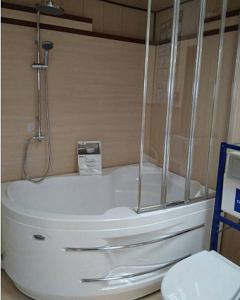 Акриловая ванна Ваннеса Ирма 150х97 с полотенцедержателем, г/м Актив хром, R
