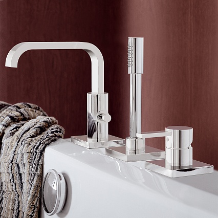 Смеситель на борт ванны Grohe Allure 19316000 с душем