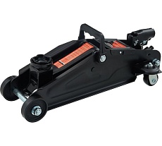 Гидравлический подкатной домкрат в кейсе Gigant 2т, подхват 136мм, подъем 330мм, T83502