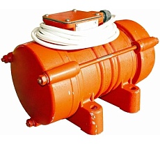 Площадочный вибратор Промышленник ЭВ-98Е с УЗО, 900 Вт, 220В ЭВ98Е900220