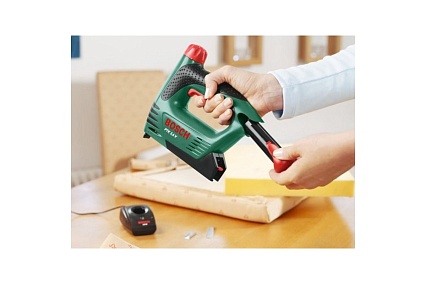 Аккумуляторный степлер Bosch PTK 3.6 V 0.603.968.820