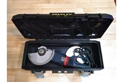 Угловая шлифмашина Bosch GWS 24-230 LVI 0.601.893.F00