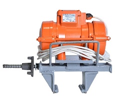 Тисковый вибратор для опалубки Красный Маяк ИВ-448-03 (с ИВ-99Е) 220В, УЗО ИВ-448.00.000-03