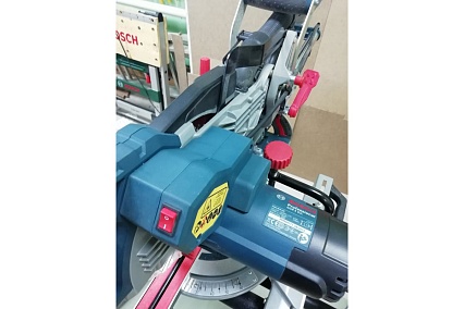 Торцовочная пила Bosch GCM 8 SJL Professional 0.601.B19.100