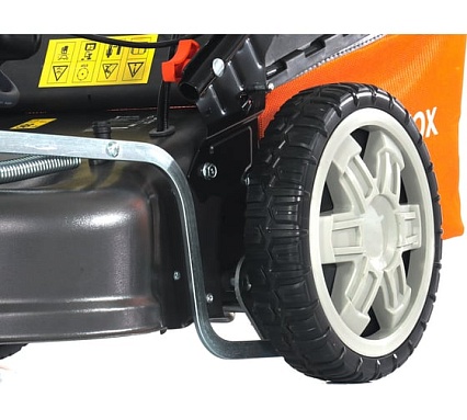 Бензиновая самоходная газонокосилка YARD FOX PRO HONDA 51SH V