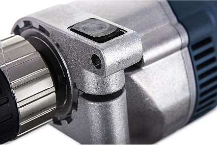 Дрель-шуруповерт Makita DP 4003
