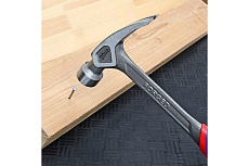 Молоток-гвоздодер WORKPRO 560г, цельнометаллический, кованый WP241015
