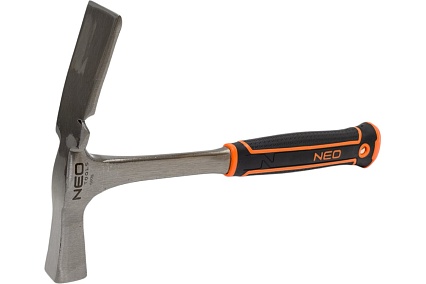 Молоток каменщика Neo Tools 600 г цельнокованый 25-105