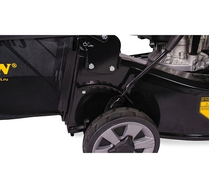 Бензиновая газонокосилка Champion LM5645