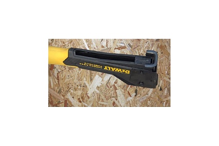 Степлер DeWalt ударный, корпус из углеволокна DWHT75900-0