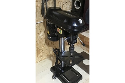 Сверлильный станок (9 скоростей, 400Вт, D13мм) Zitrek DP-82 067-4010