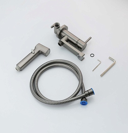 Смеситель Aquatek Ника AQ1819BGM с гигиеническим душем, оружейная сталь Смеситель Aquatek Ника AQ1819BGM с гигиеническим душем, оружейная сталь