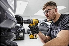 Бесщеточная ударная дрель-шуруповерт DeWalt 12 В XR DCD706D2-QW