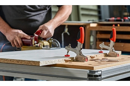 Набор зажим регулируемый вертикальный и адаптер для МФ столов BESSEY BE-STC-VH50-T20