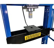 Пресс AE&T 20 т, 3 места T61220T