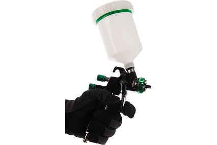 Пневматический краскопульт Intertool LVLP GREEN, форсунка 1.3 мм, бачок 600 мл, PT-0132