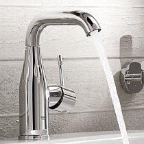 Смеситель для раковины Grohe Essence+ 23463001