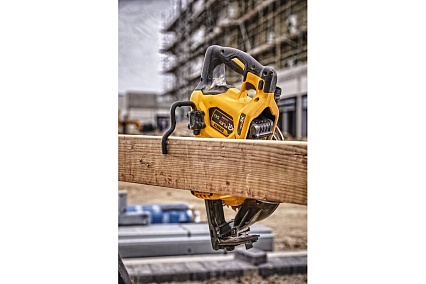 Дисковая пила DeWalt 54 В XR FLEXVOLT DCS577N-XJ